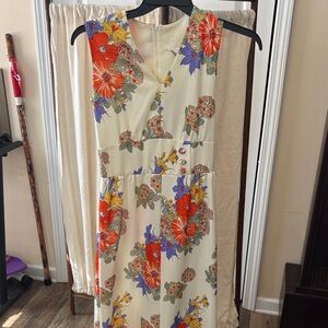 Vintage 1970’s Leslie Fay Cream Maxi Dress with Red and Blue Floral Design SZ 12